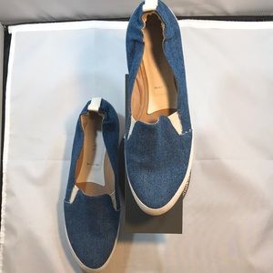 Ron White “Nell” leisure shoes.